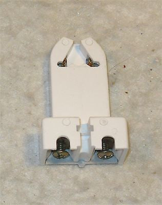 Leviton: 390-1W, Standard Fluorescent Lampholder, Pedestal, Screw Mount, White - aseiso.co